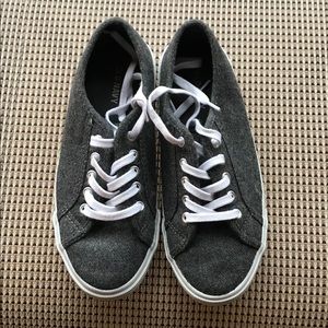 Canvas Sneakers size 6